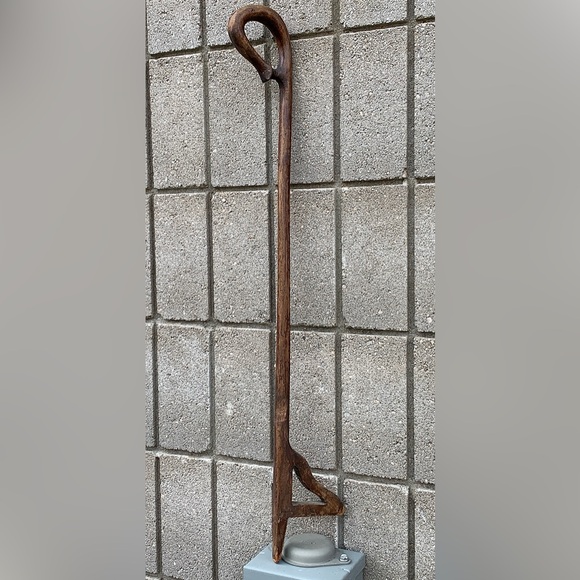 Early 20th Century Antique Wooden Loop Handle Tool Ended Walking Stick Cane - Picture 4 of 16